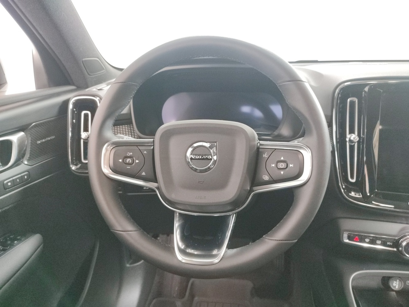 Volvo EX40 vaihtoauto