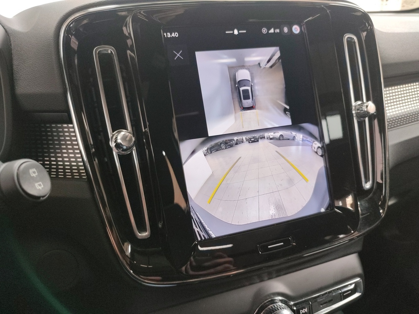 Volvo EX40 vaihtoauto