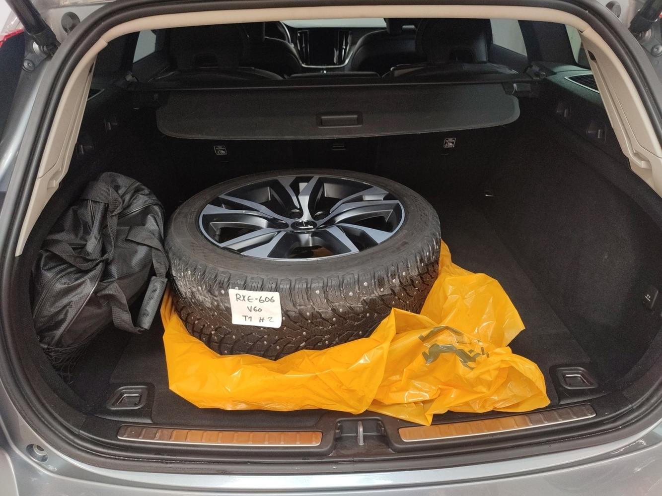 Volvo V60 vaihtoauto