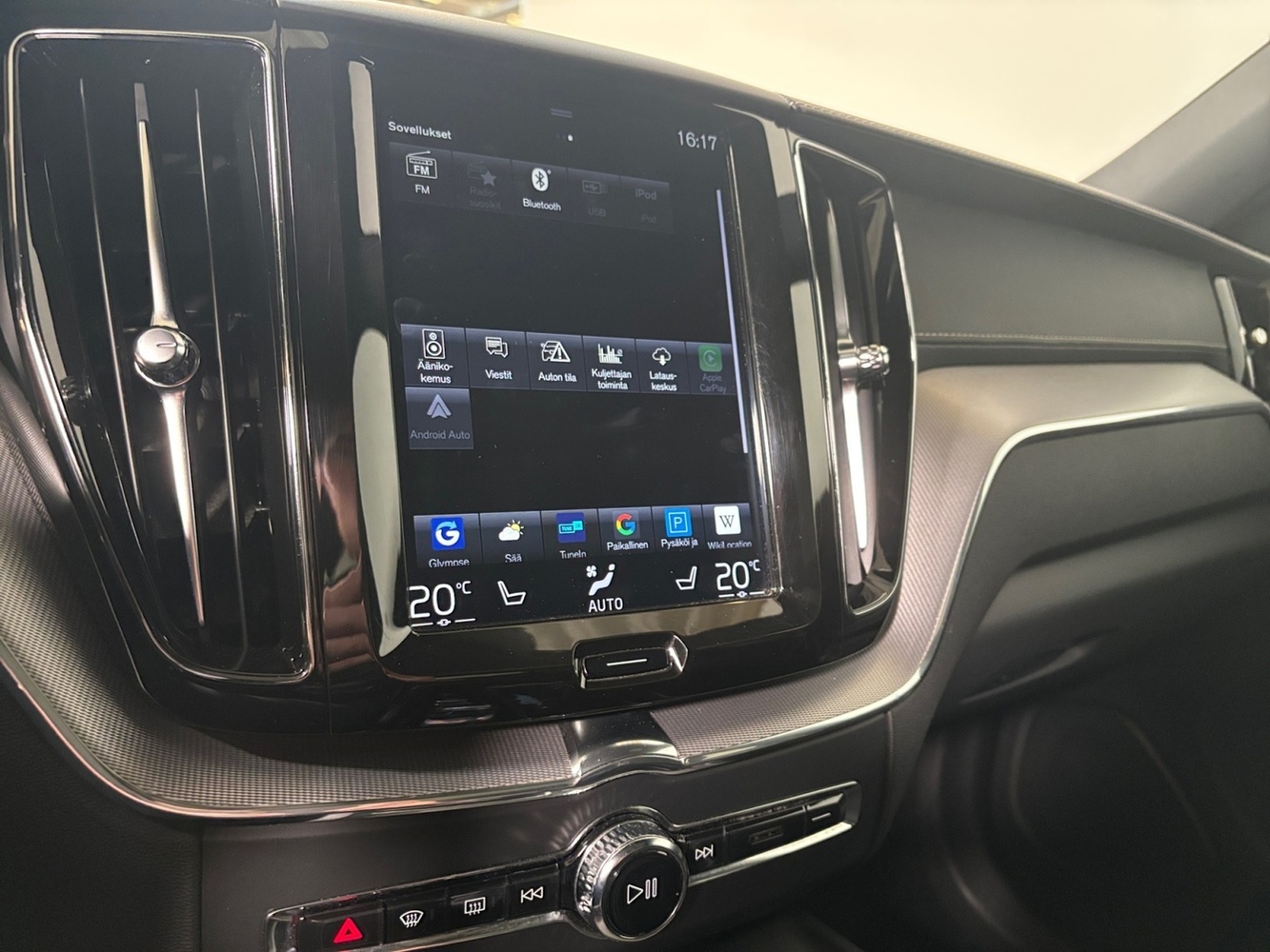 Volvo XC60 vaihtoauto