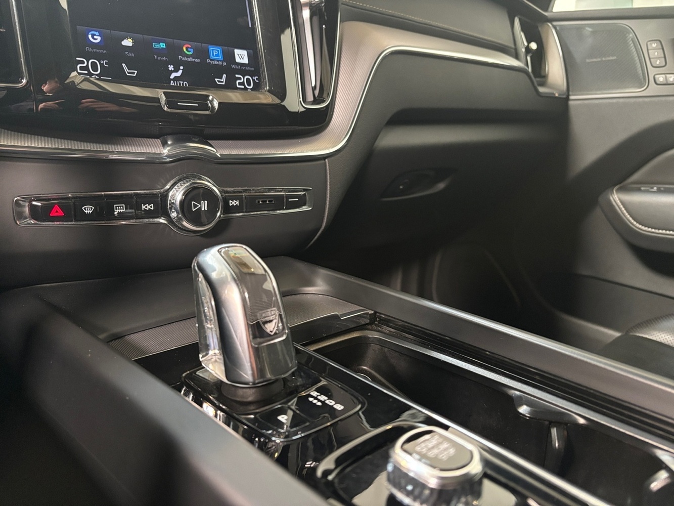 Volvo XC60 vaihtoauto
