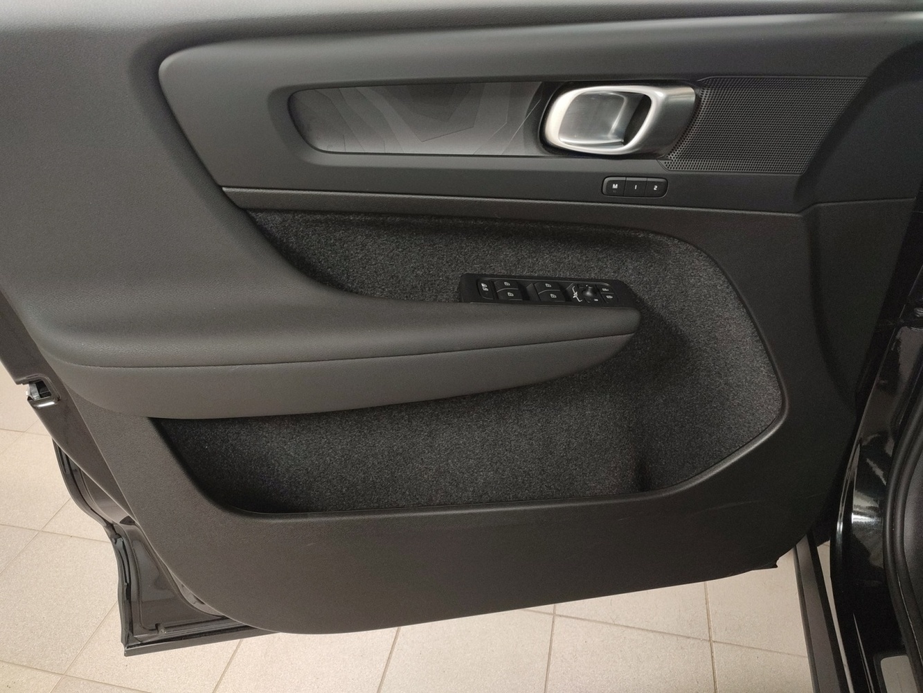 Volvo EX40 vaihtoauto