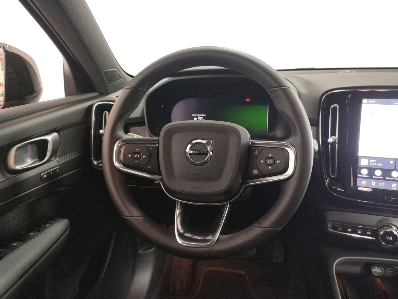 Volvo EX40 vaihtoauto