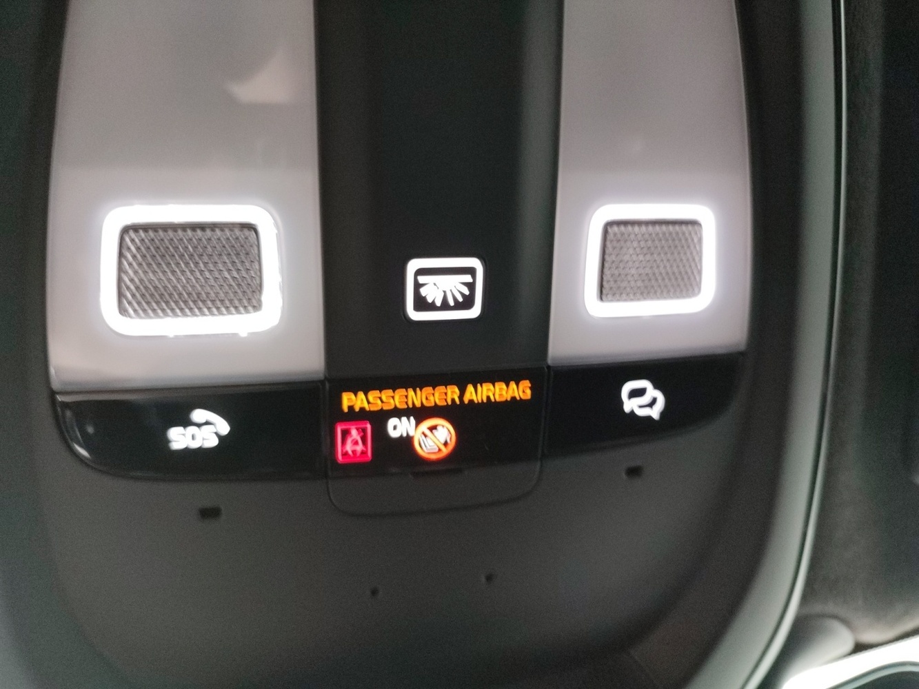 Volvo EX40 vaihtoauto