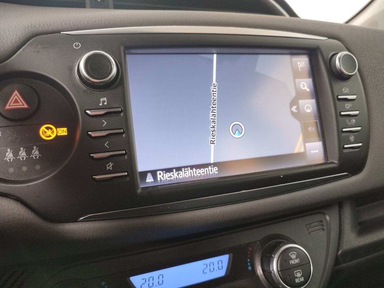 Toyota Yaris vaihtoauto