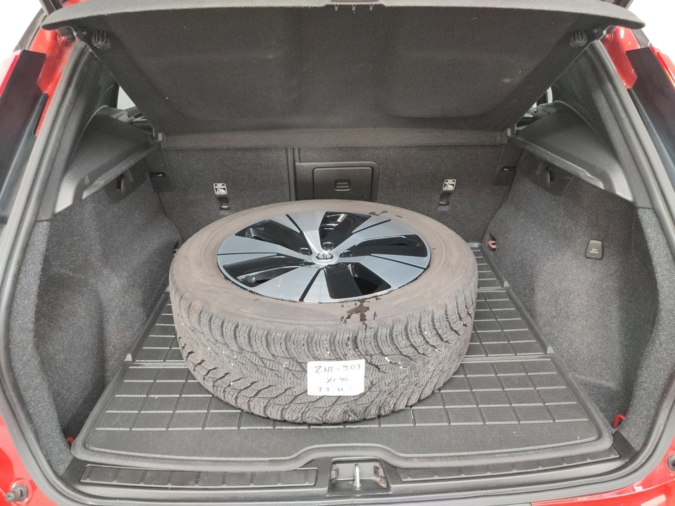 Volvo XC40 vaihtoauto