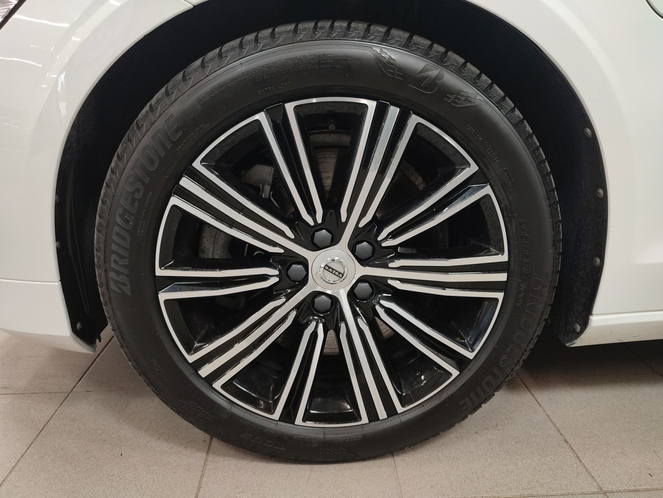 Volvo V60 vaihtoauto