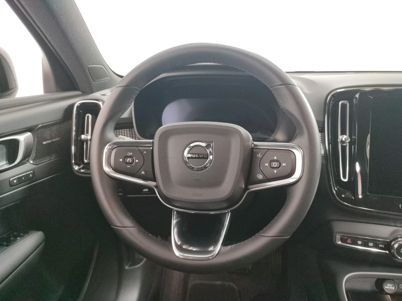 Volvo EX40 vaihtoauto