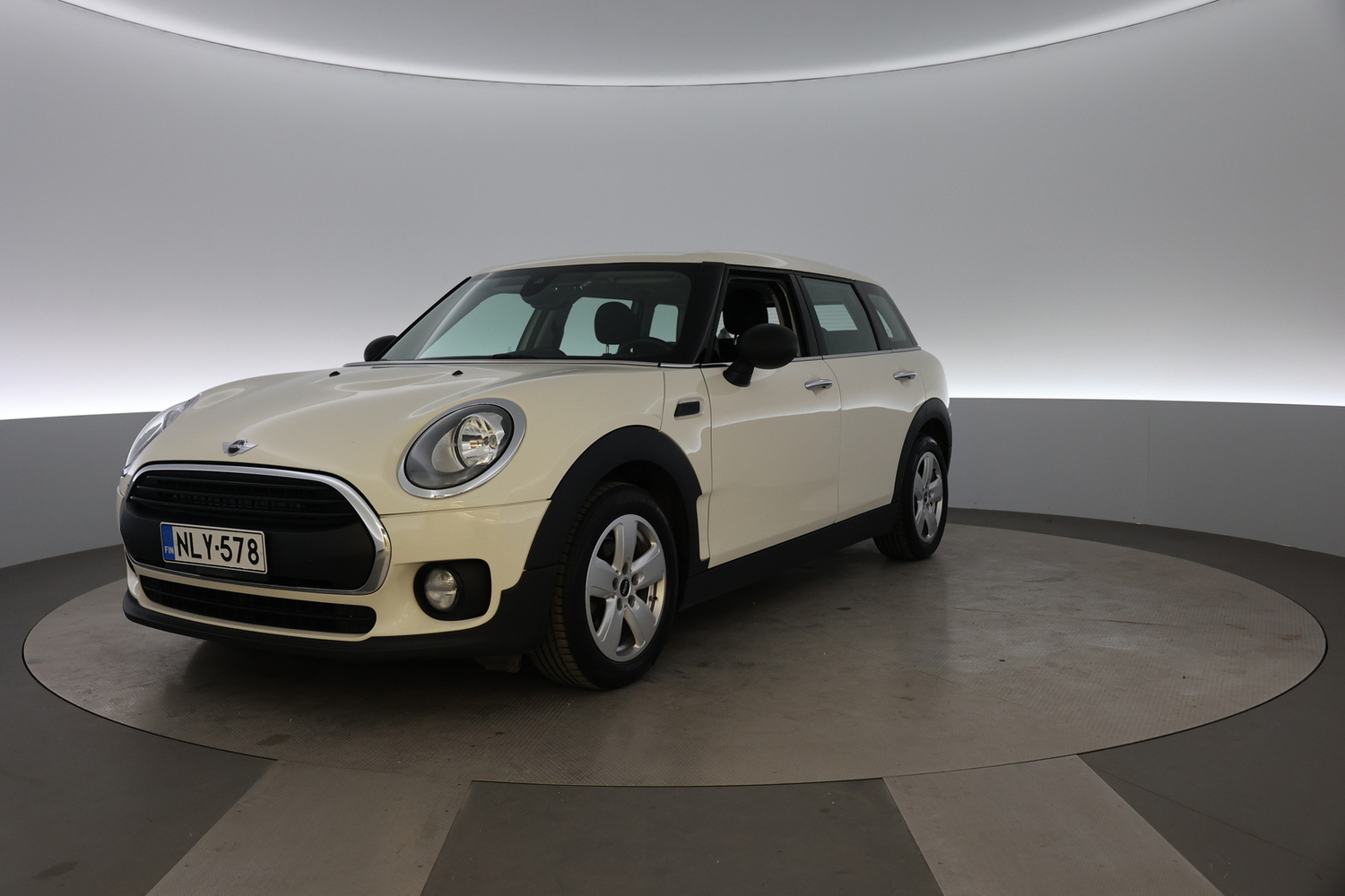 Mini Clubman vaihtoauto