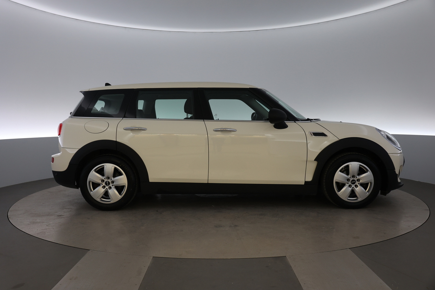 Mini Clubman vaihtoauto