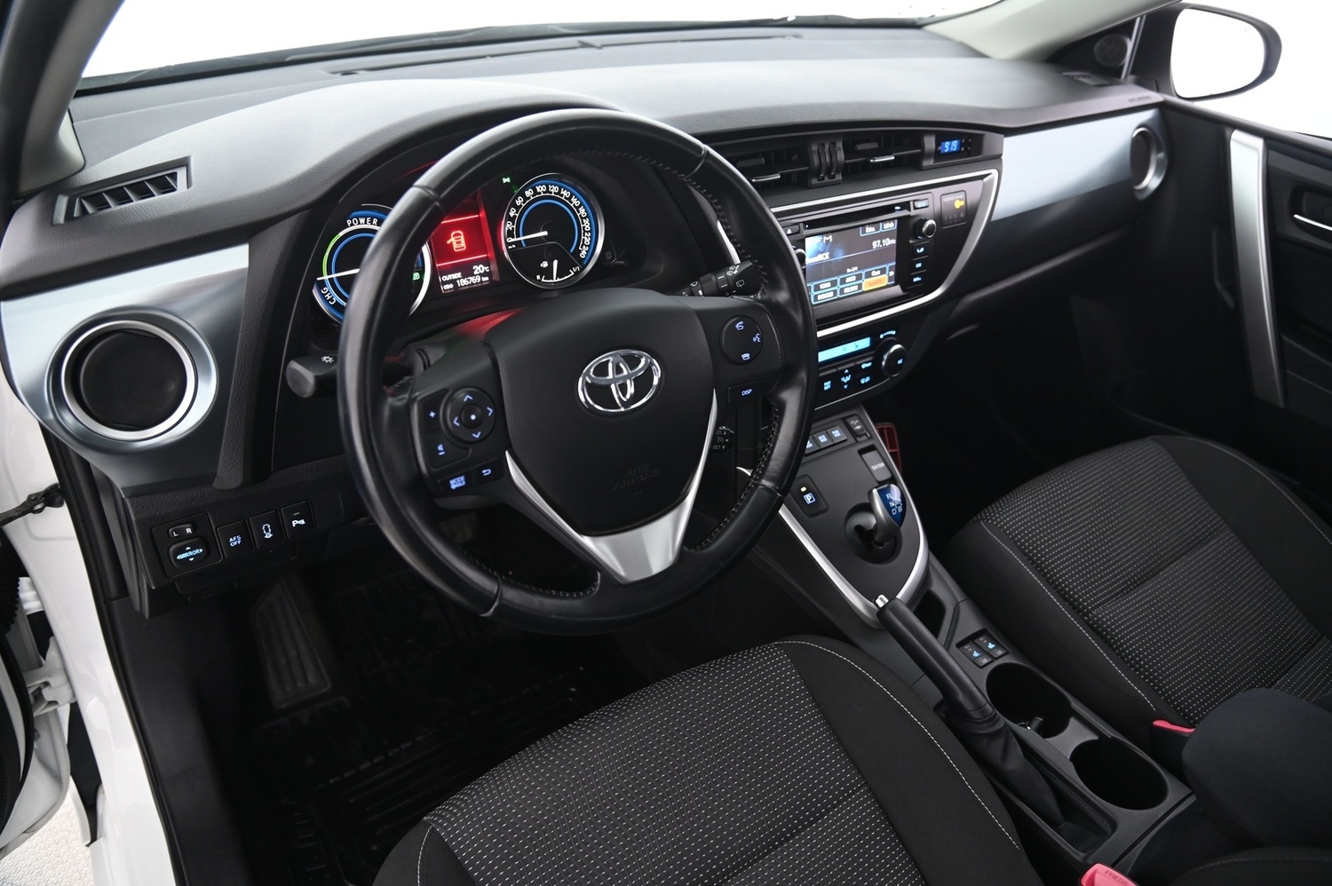Toyota Auris vaihtoauto