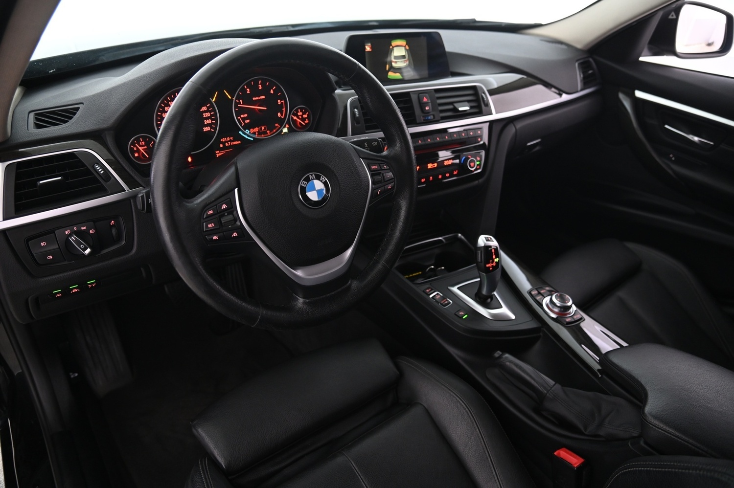 BMW 320 vaihtoauto