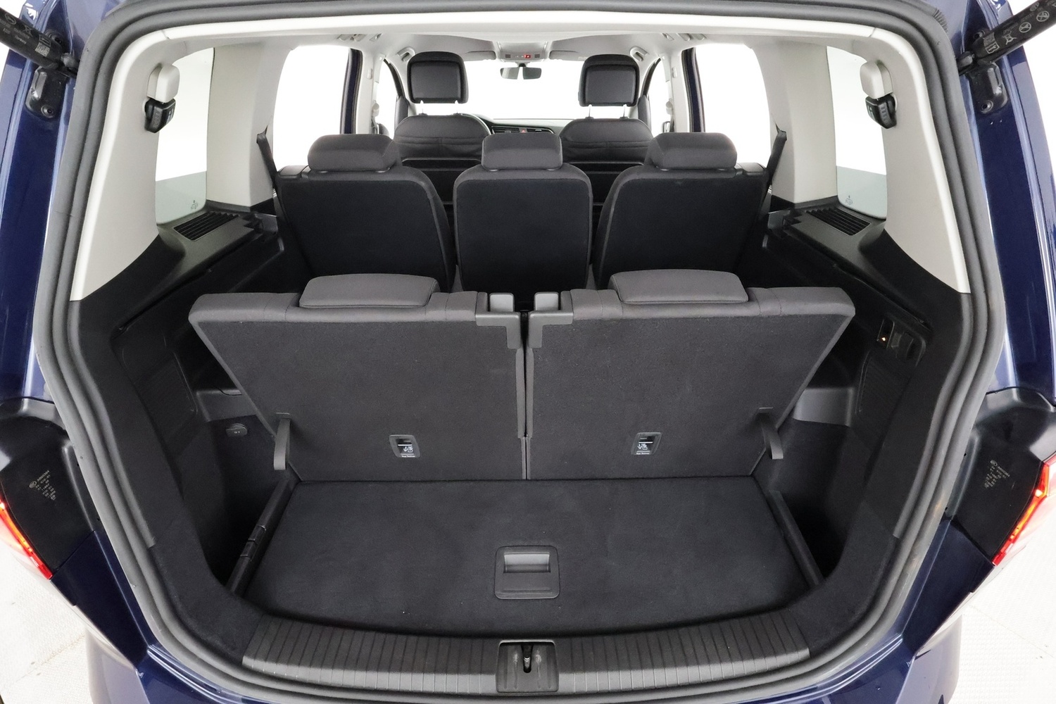 Volkswagen Touran vaihtoauto