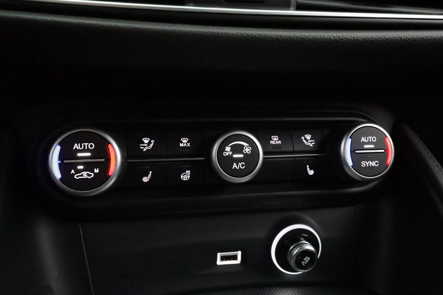 Alfa Romeo Stelvio vaihtoauto