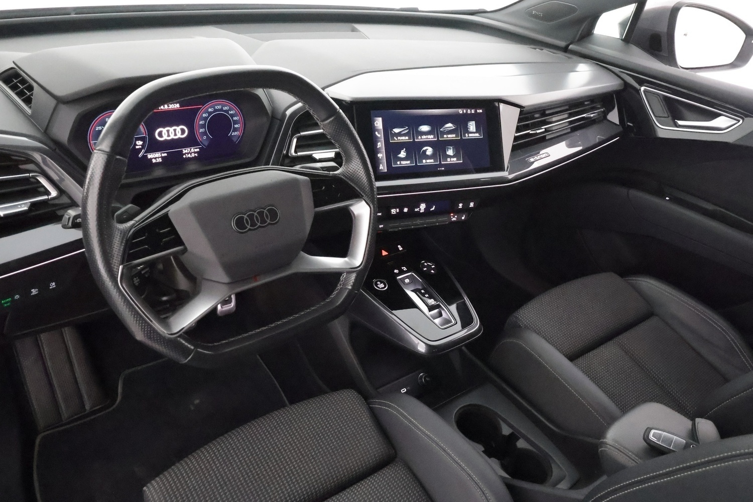 Audi Q4 e-tron vaihtoauto