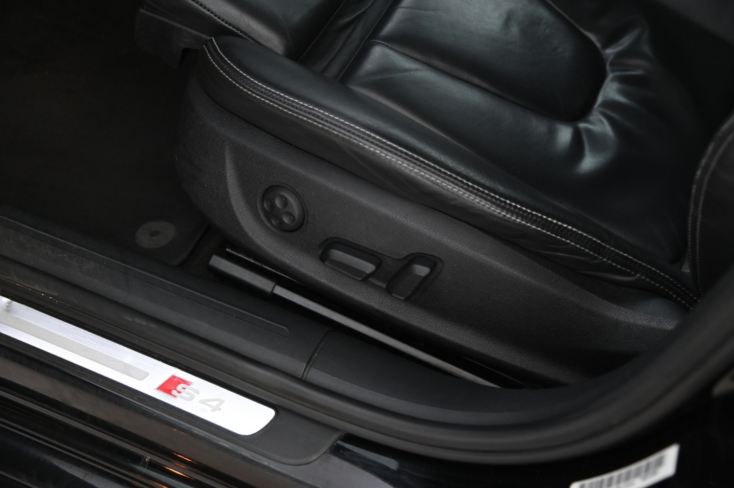 Audi S4 vaihtoauto