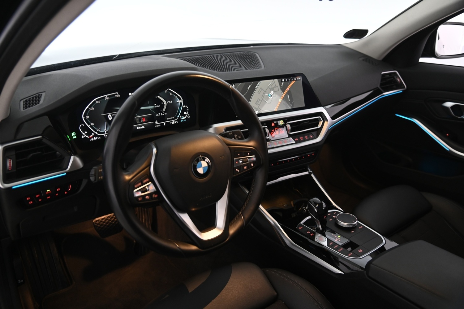 BMW 330 vaihtoauto