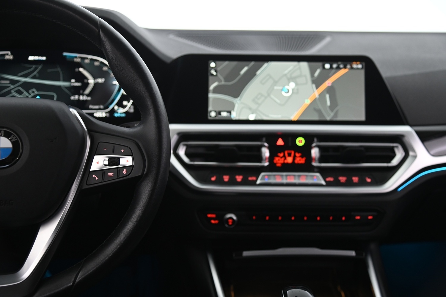 BMW 330 vaihtoauto