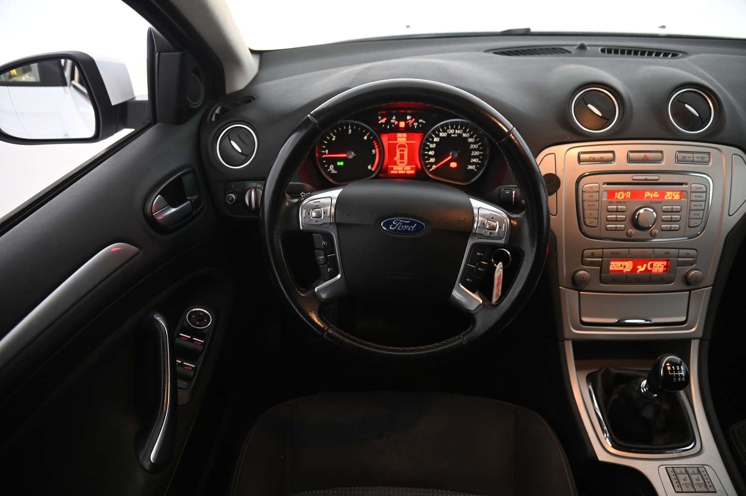 Ford Mondeo vaihtoauto