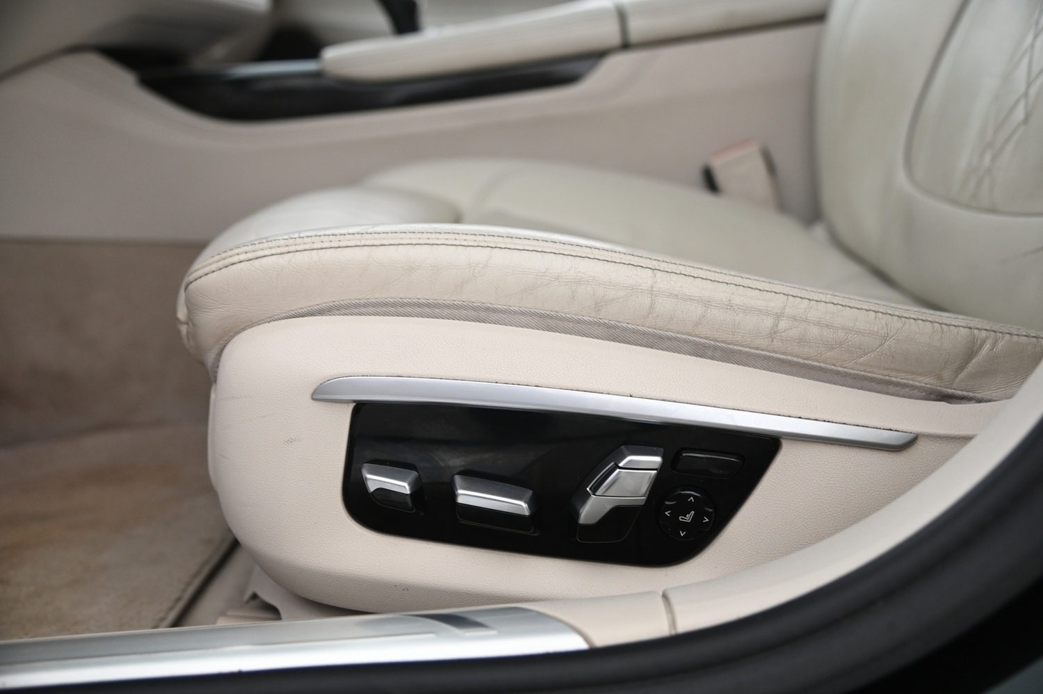 BMW 730 vaihtoauto