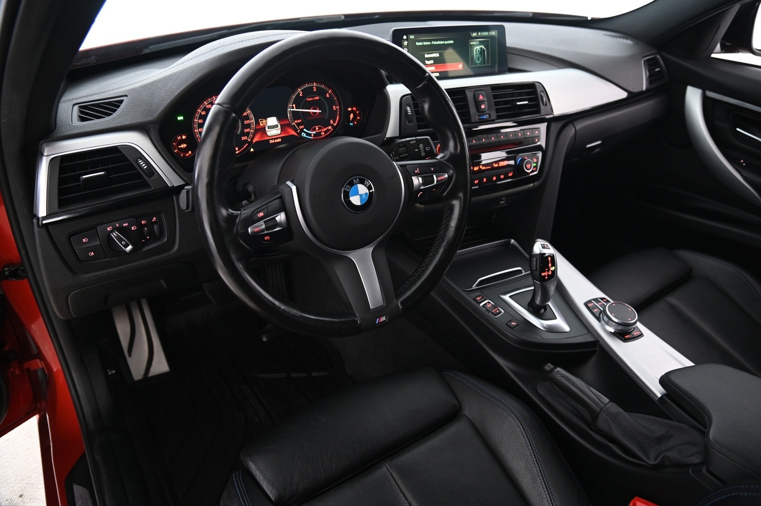 BMW 320 vaihtoauto