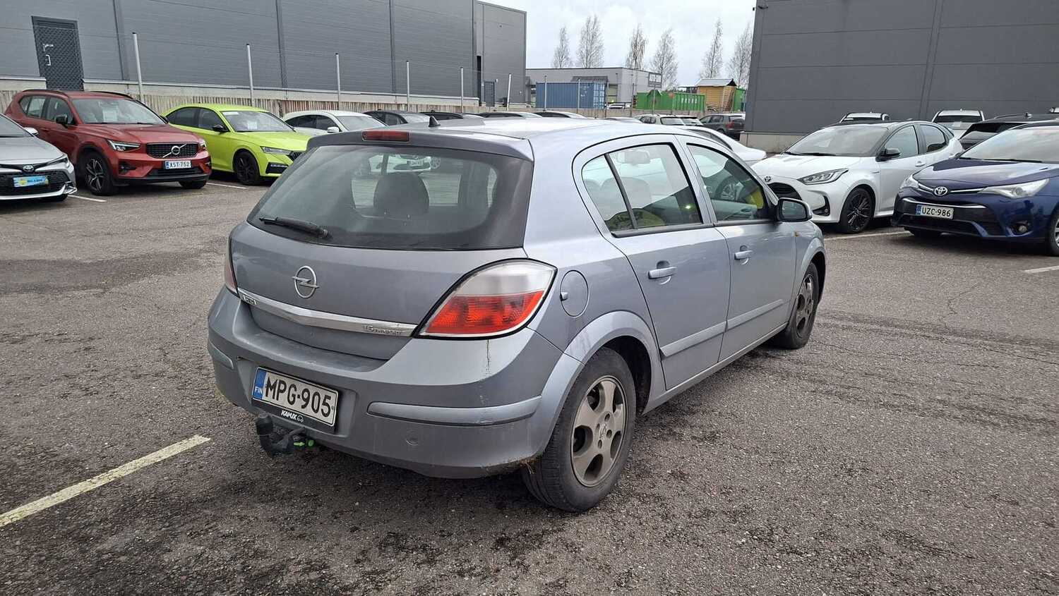 Opel Astra vaihtoauto