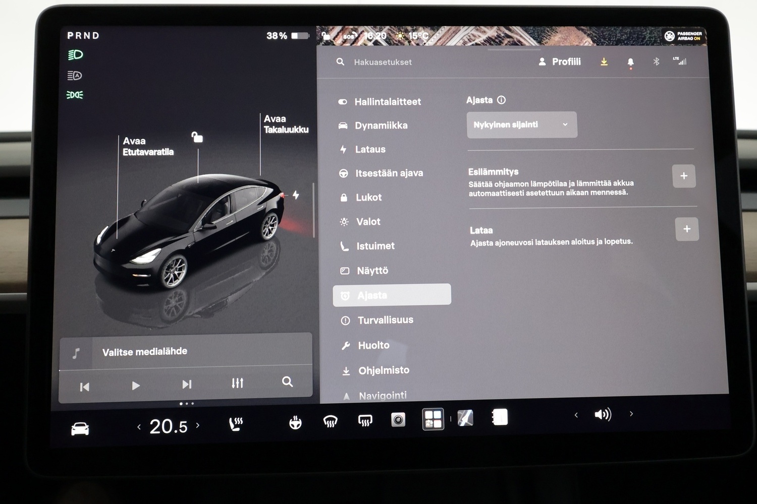 Tesla Model 3 vaihtoauto