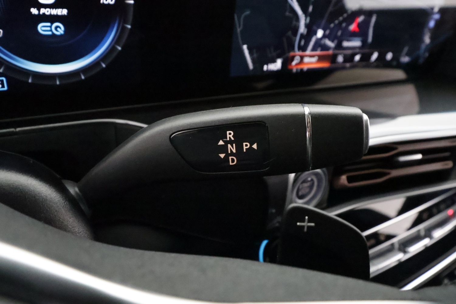 Mercedes-Benz EQC vaihtoauto