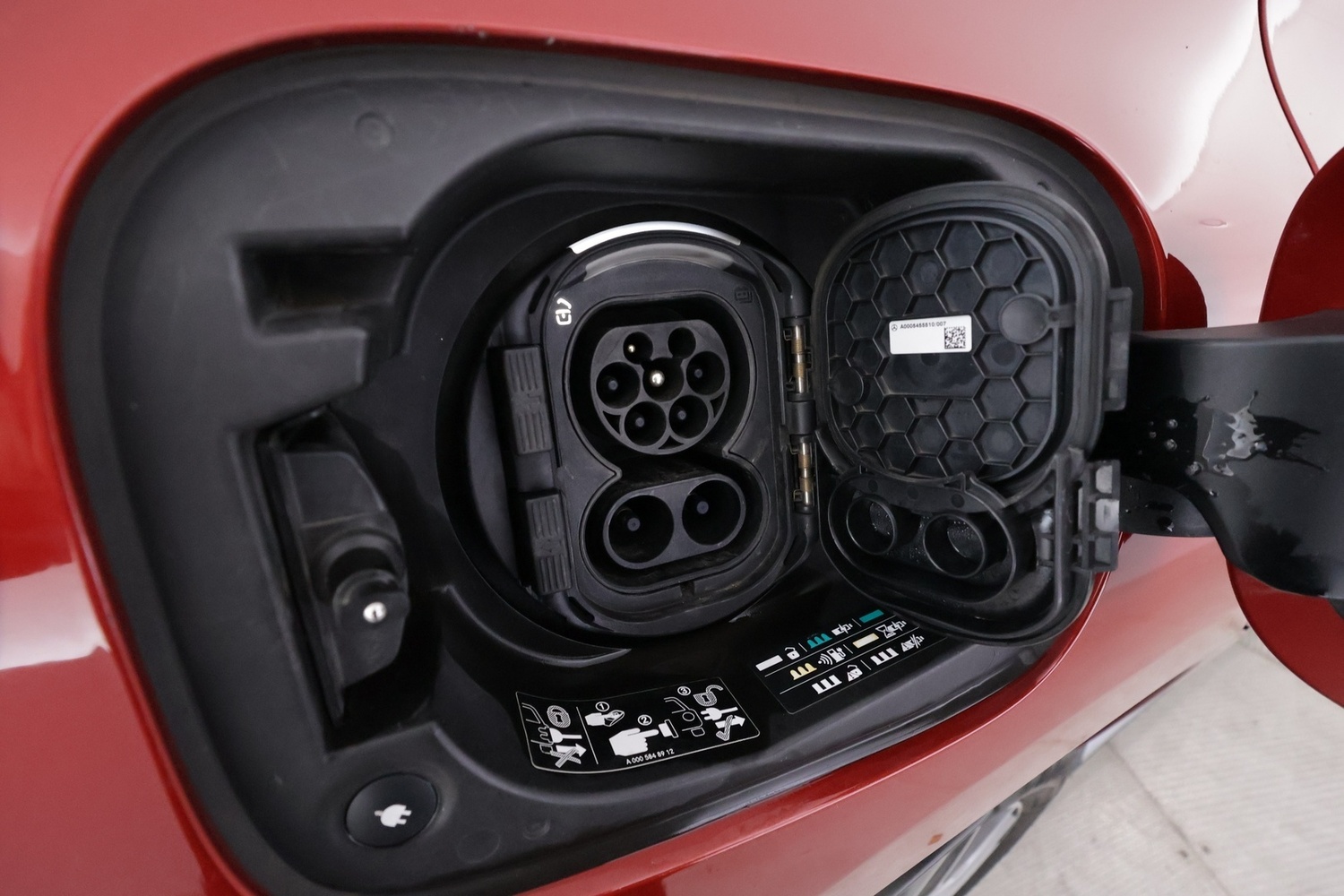 Mercedes-Benz EQC vaihtoauto
