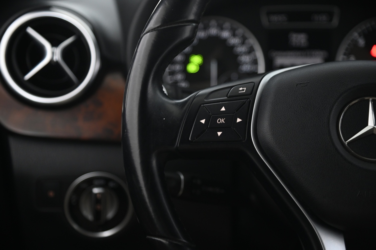 Mercedes-Benz B vaihtoauto