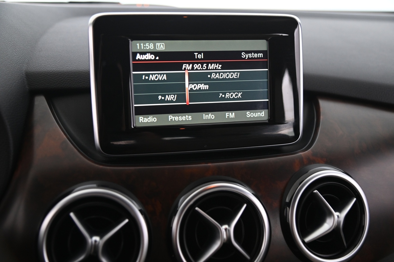 Mercedes-Benz B vaihtoauto
