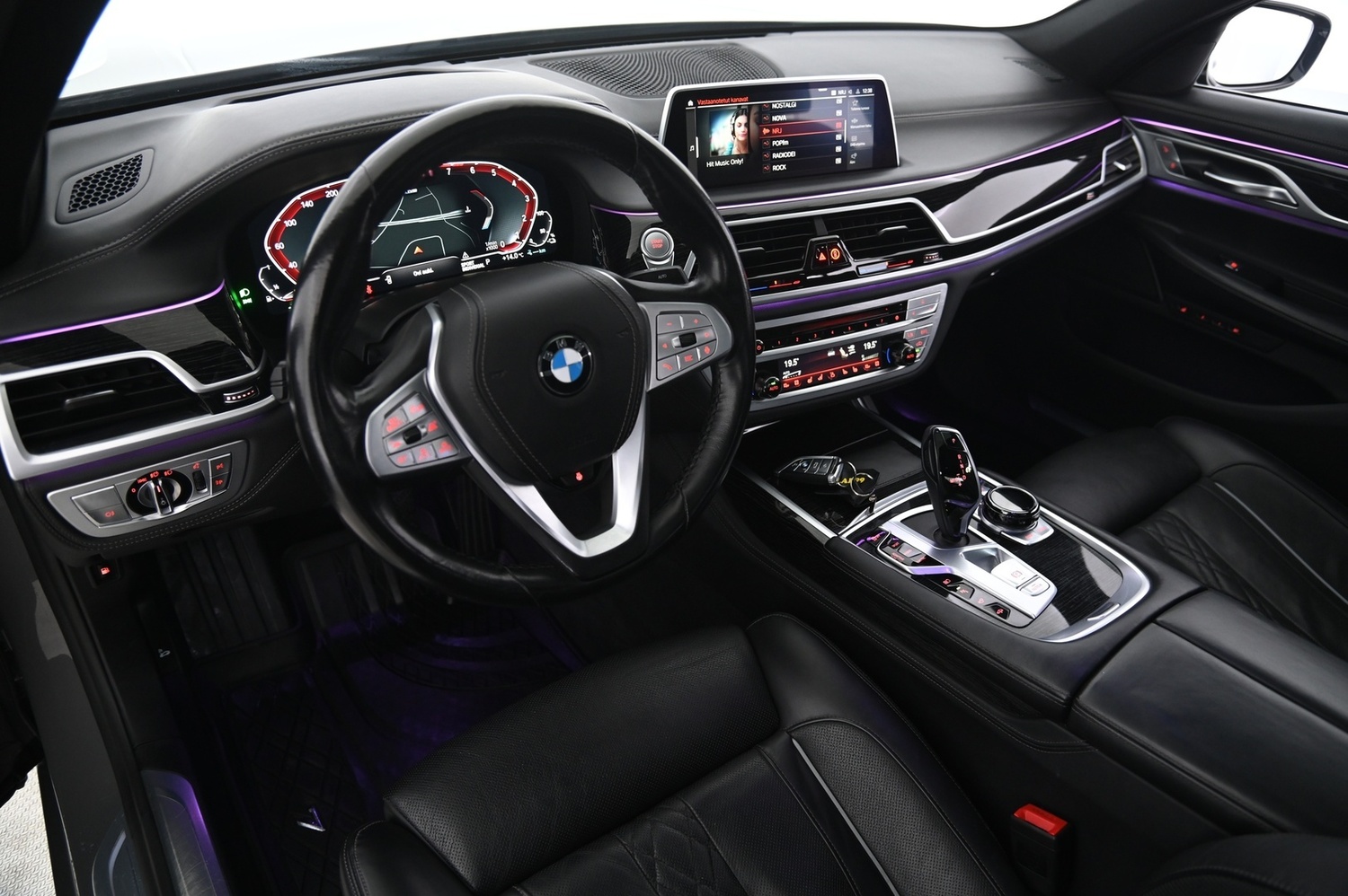 BMW 745 vaihtoauto