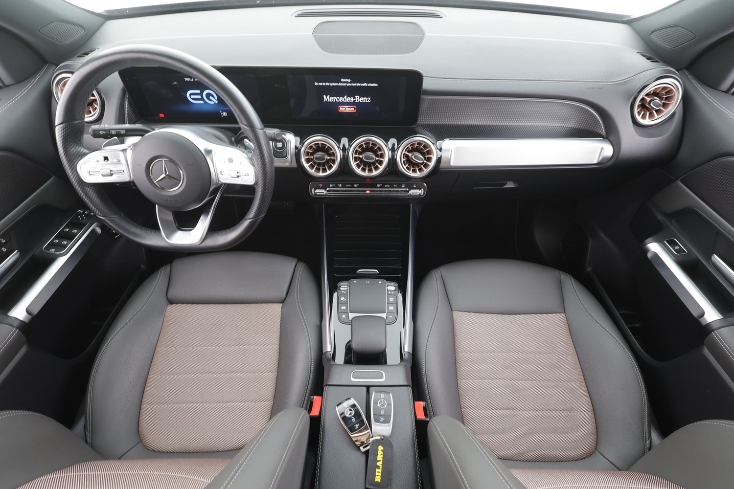 Mercedes-Benz EQB vaihtoauto
