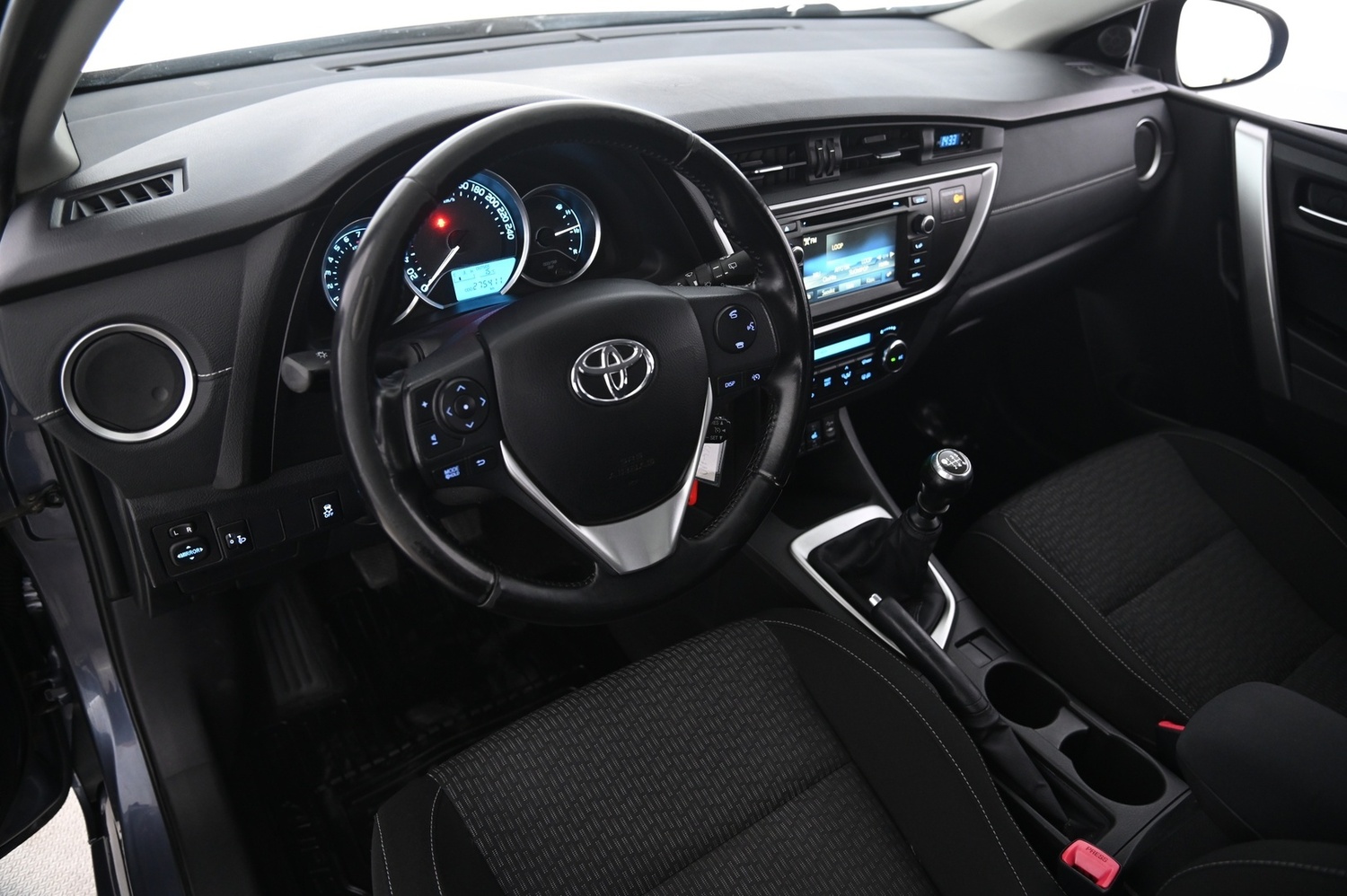 Toyota Auris vaihtoauto