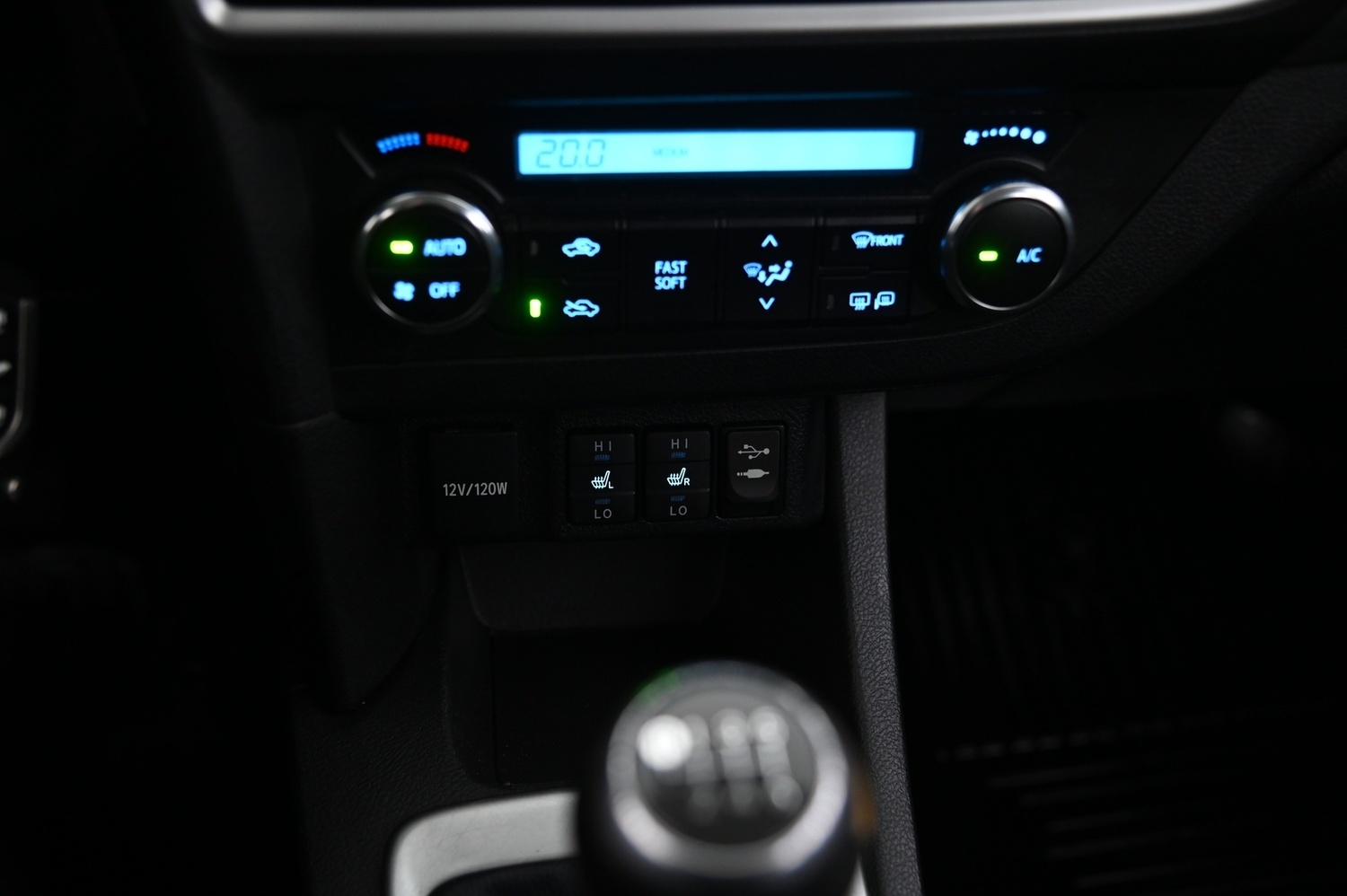 Toyota Auris vaihtoauto