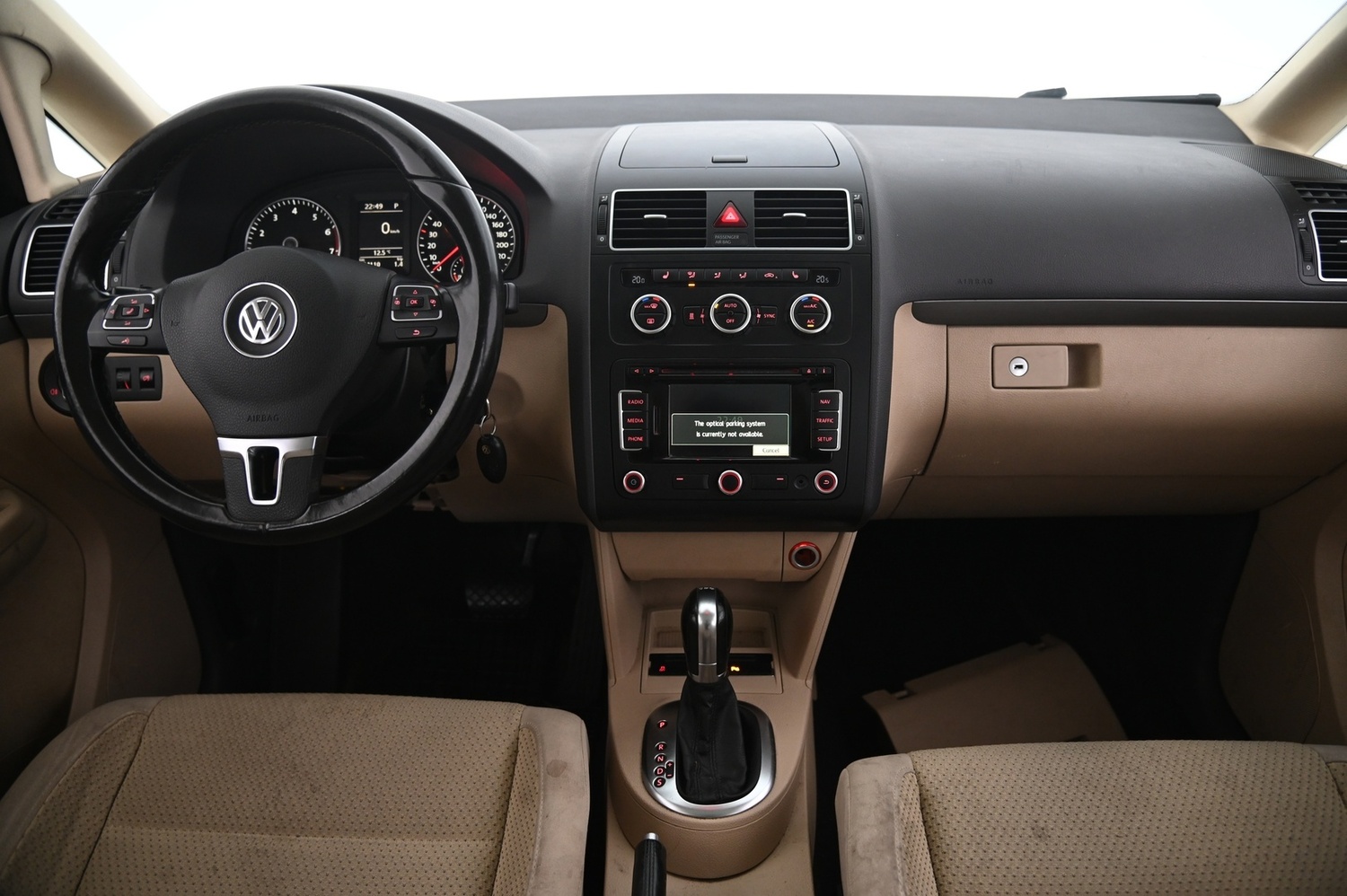 Volkswagen Touran vaihtoauto