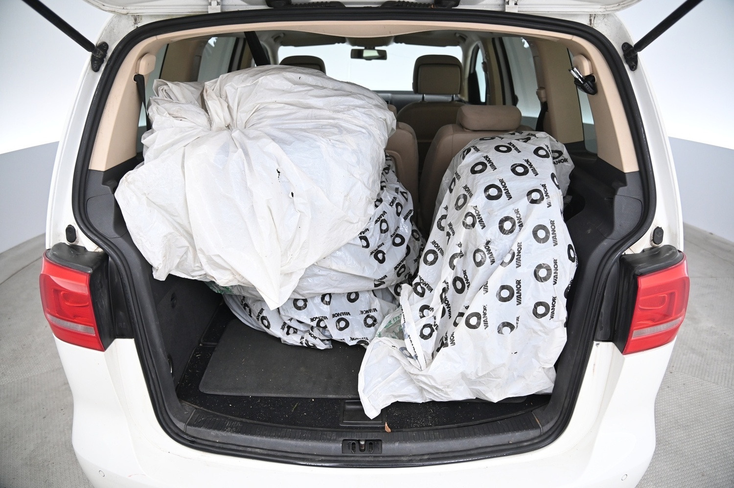 Volkswagen Touran vaihtoauto