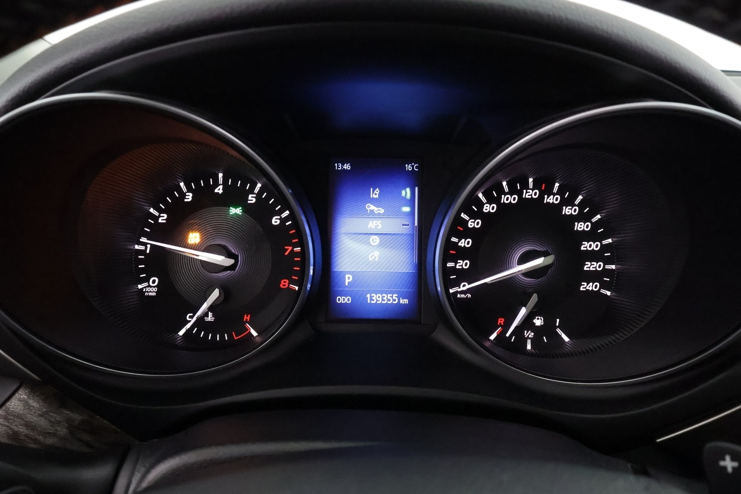 Toyota Avensis vaihtoauto