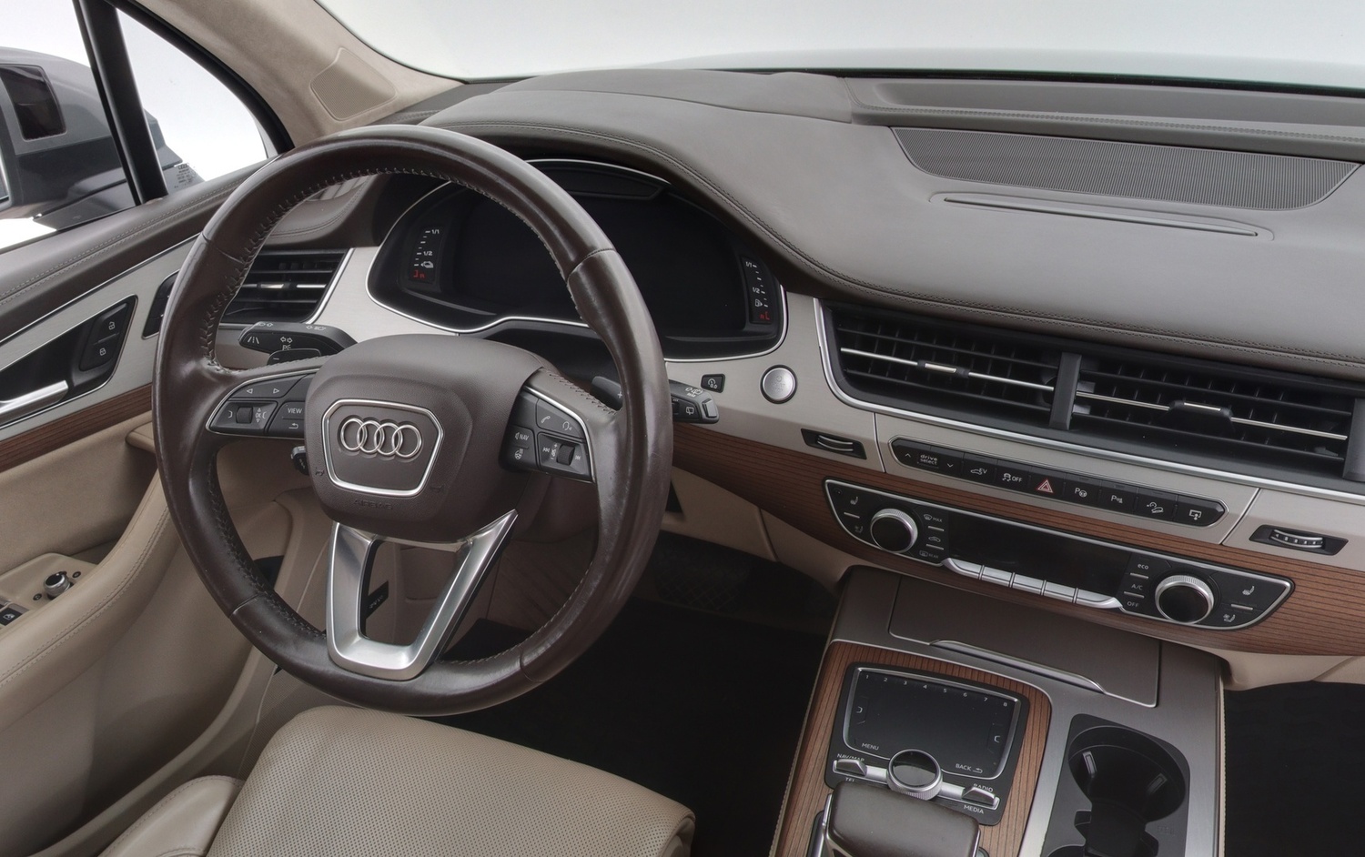 Audi Q7 vaihtoauto