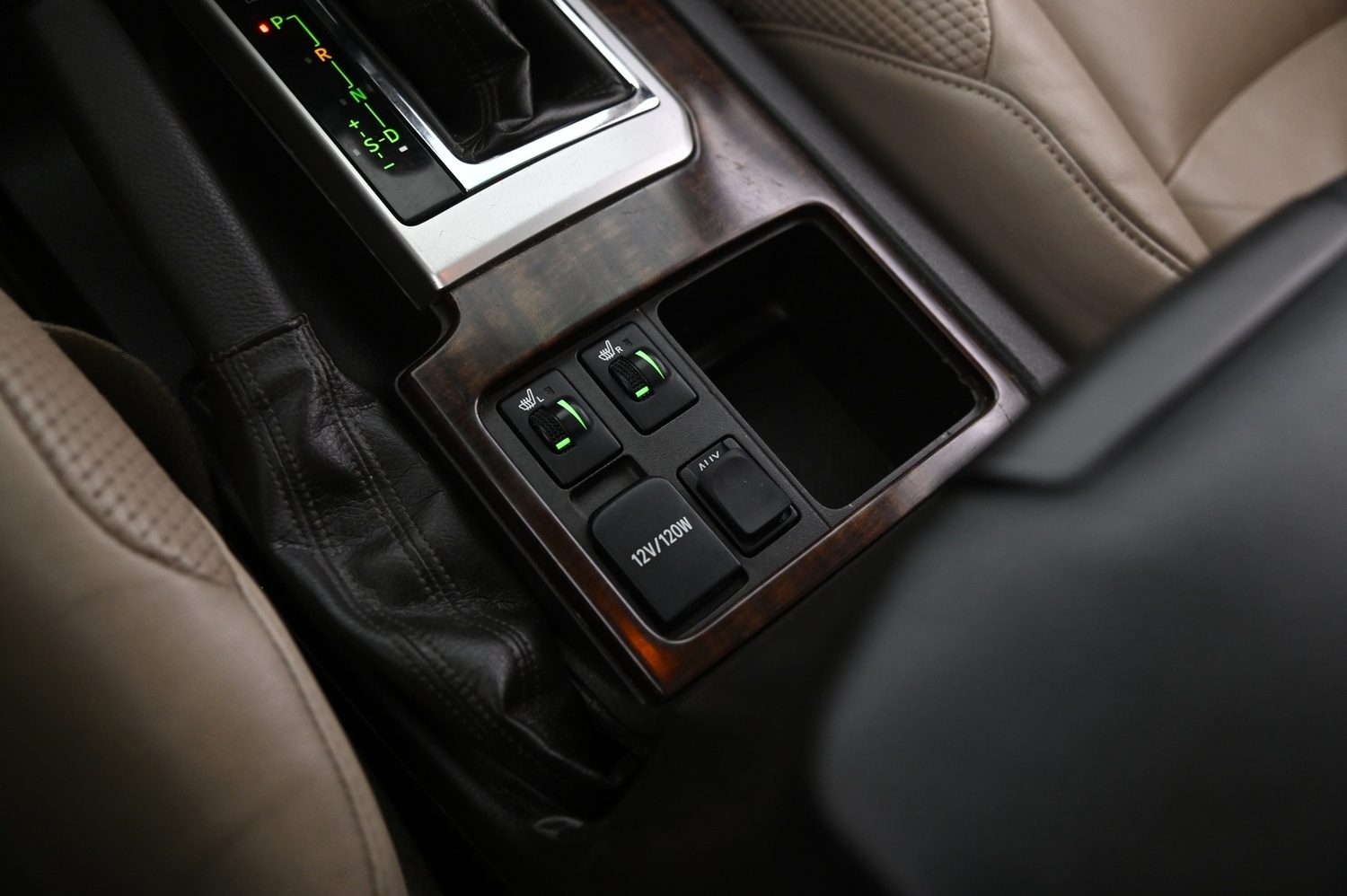 Toyota Land Cruiser vaihtoauto