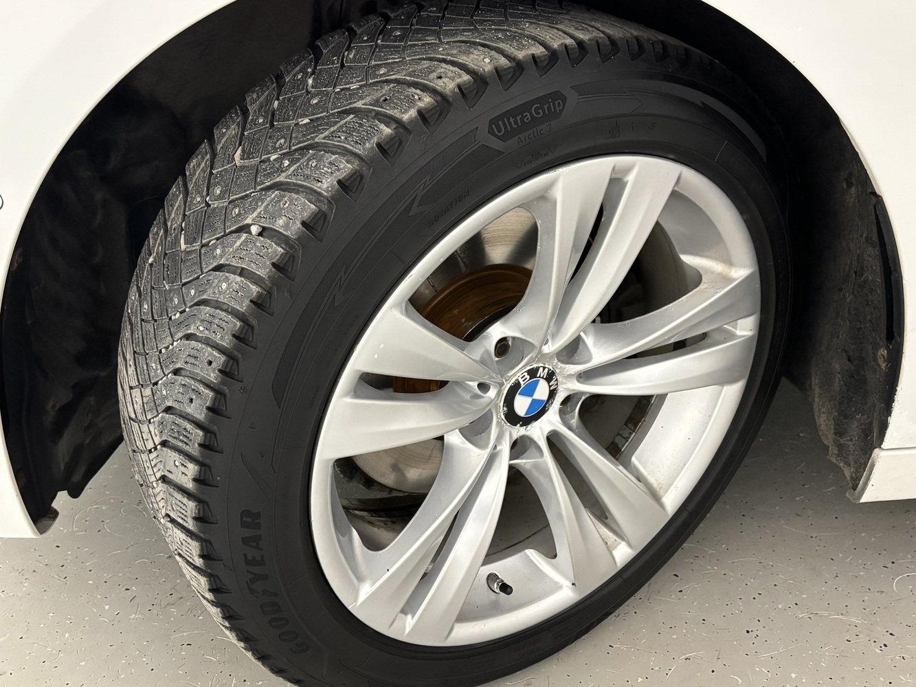 BMW 3.3 vaihtoauto