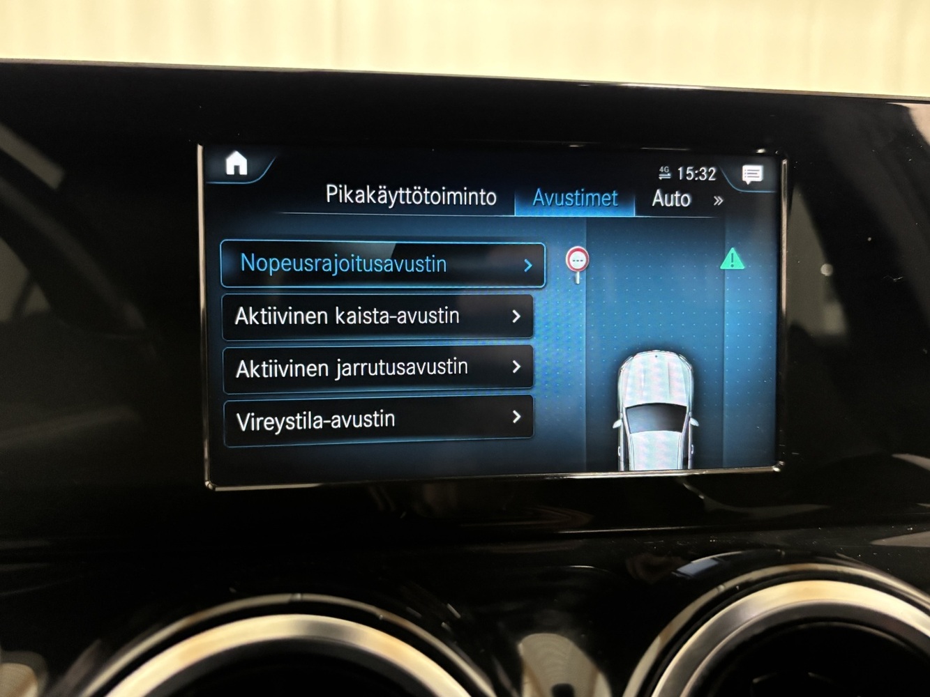 Mercedes-Benz GLB vaihtoauto
