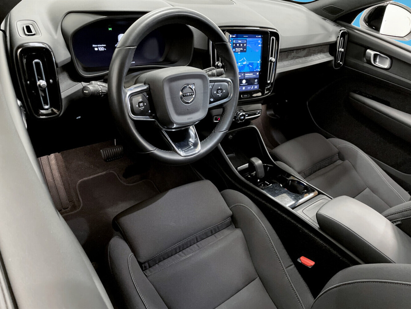 Volvo C40 vaihtoauto