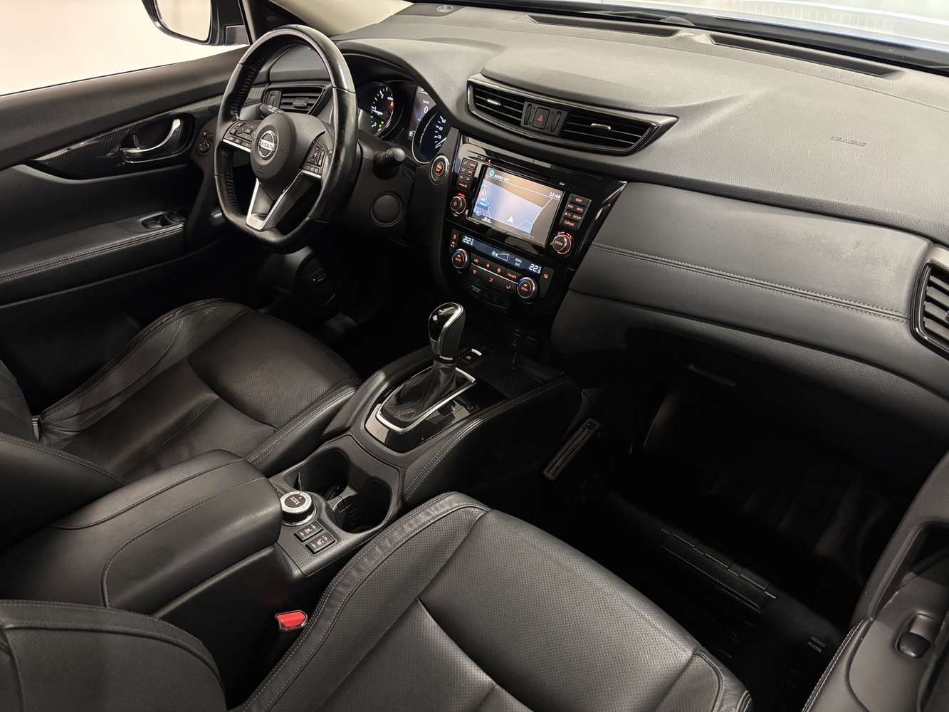 Nissan X-Trail vaihtoauto