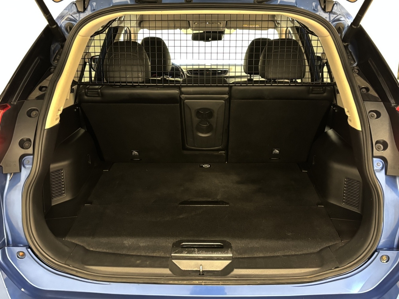Nissan X-Trail vaihtoauto