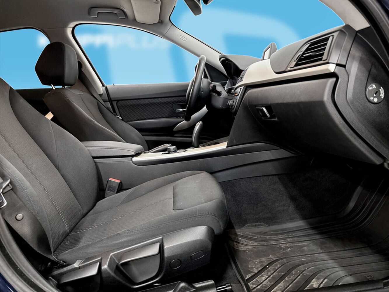 BMW 320 vaihtoauto
