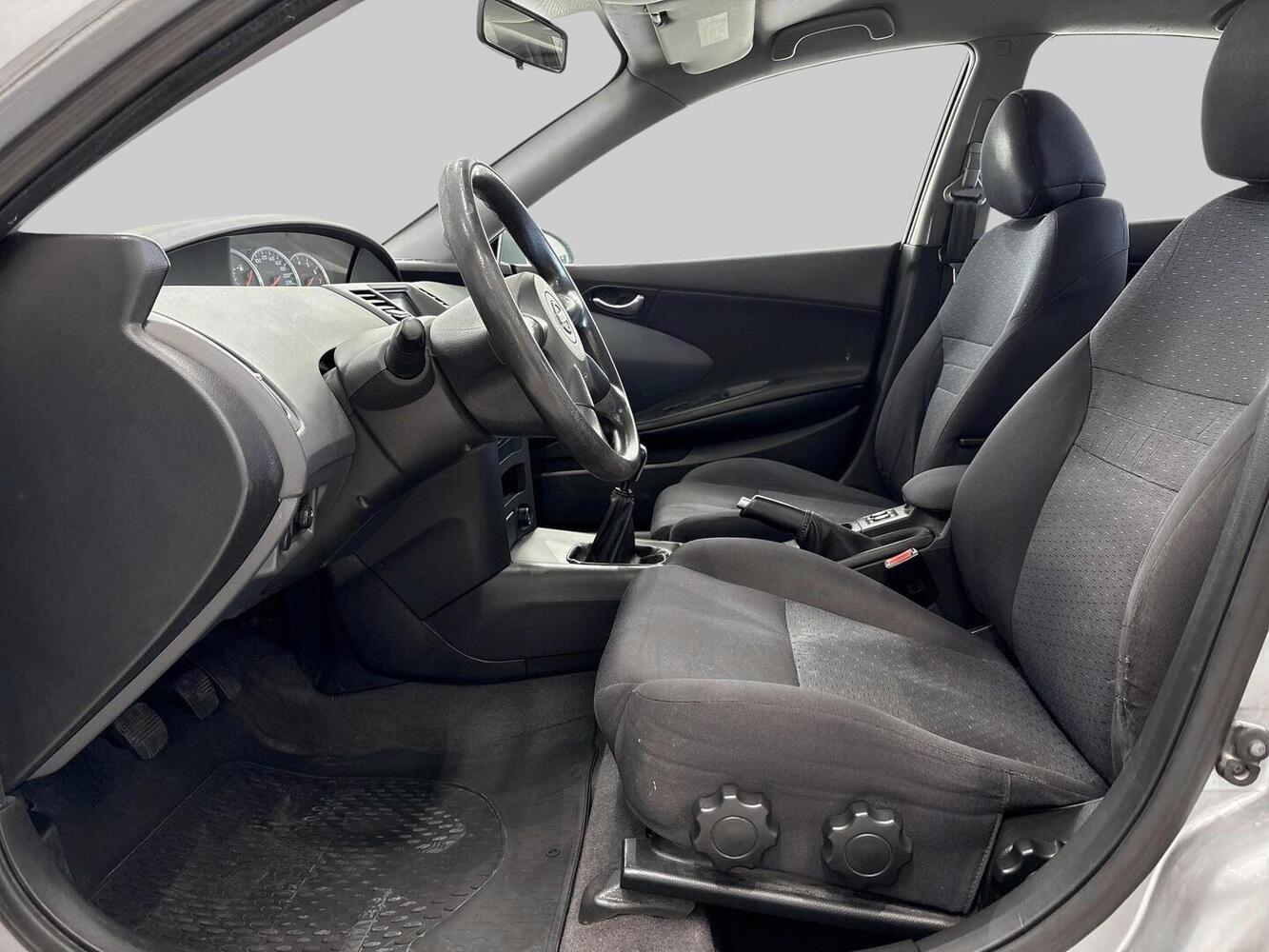 Nissan Primera vaihtoauto