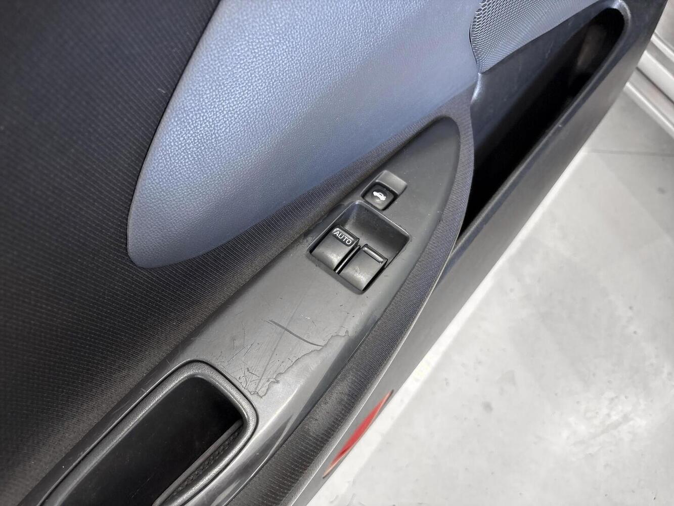 Nissan Primera vaihtoauto