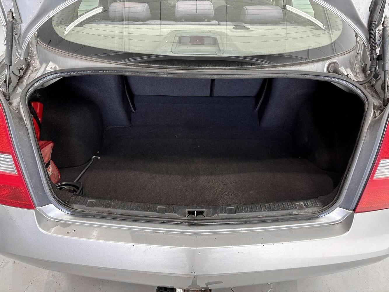 Nissan Primera vaihtoauto