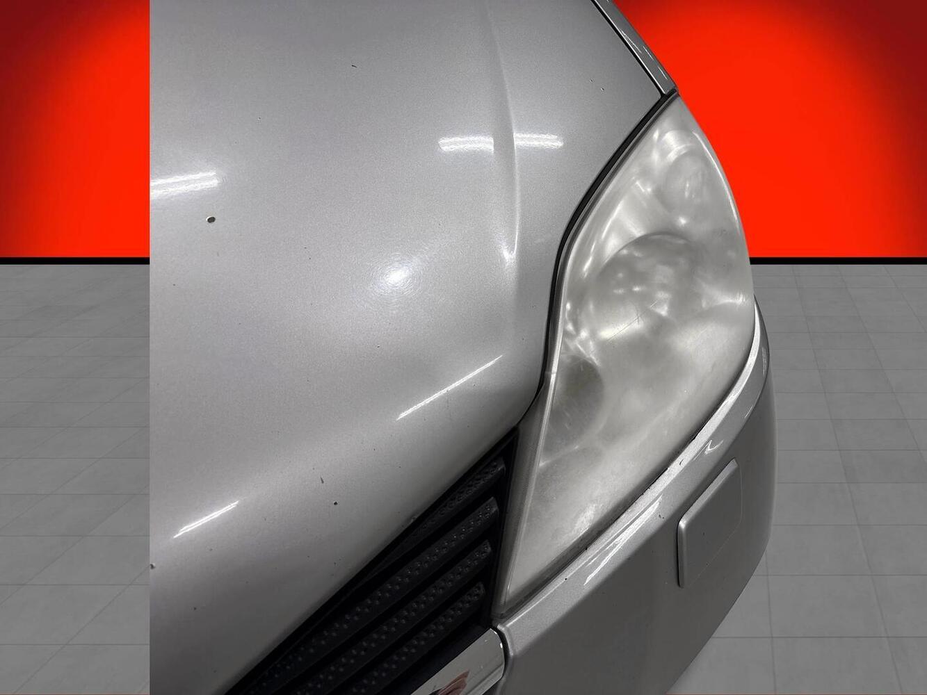 Nissan Primera vaihtoauto